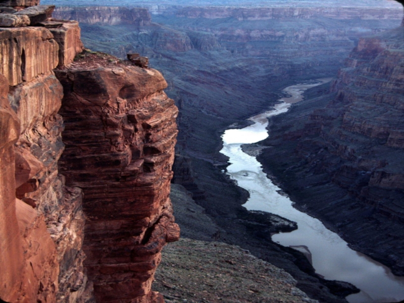 Wonder of u. Гранд каньон на английском. Новосибирский каньон. Каньон Итака. Natural Wonders Grand Canyon.