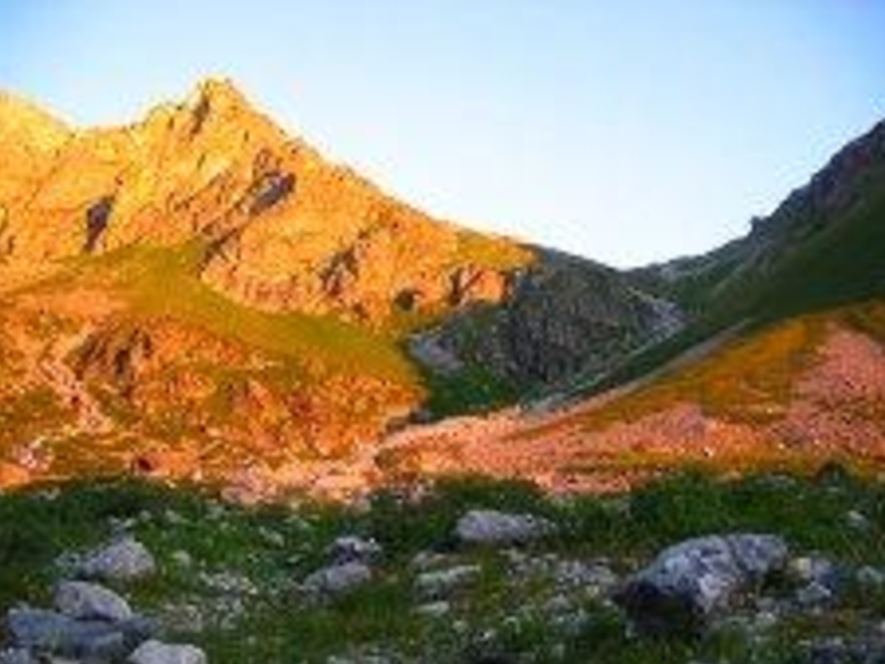 пышные поля холмы покрытые венцом дерев разросшихся кругом. пышные поля холмы покрытые венцом дерев. поля северной осетии. пышные поля холмы покрытые венцом дерев. стих мцыри лермонтова.