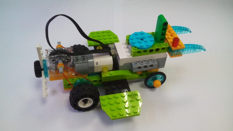 Презентация Презентация по робототехнике на тему конструирование Самолета