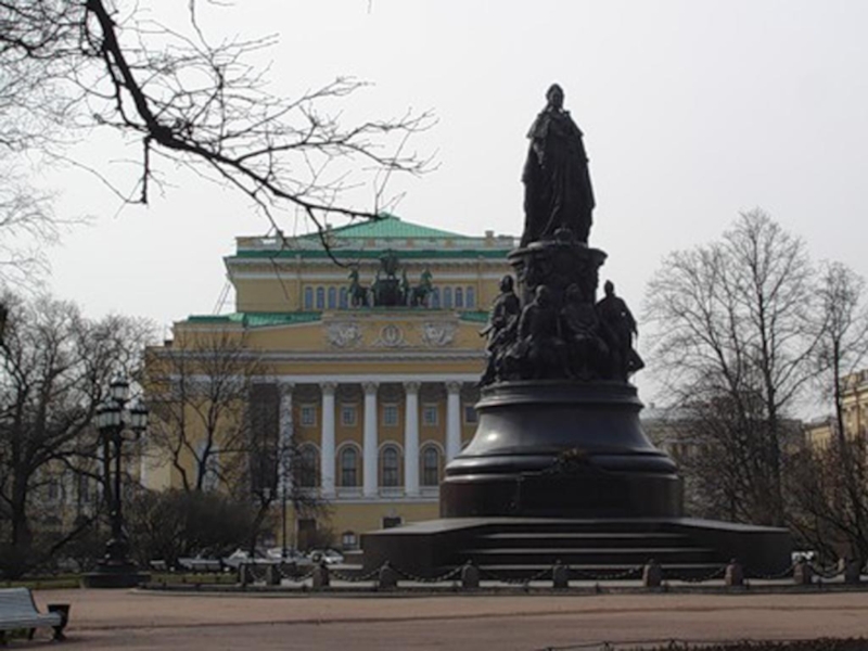 Площадь островского санкт петербург метро