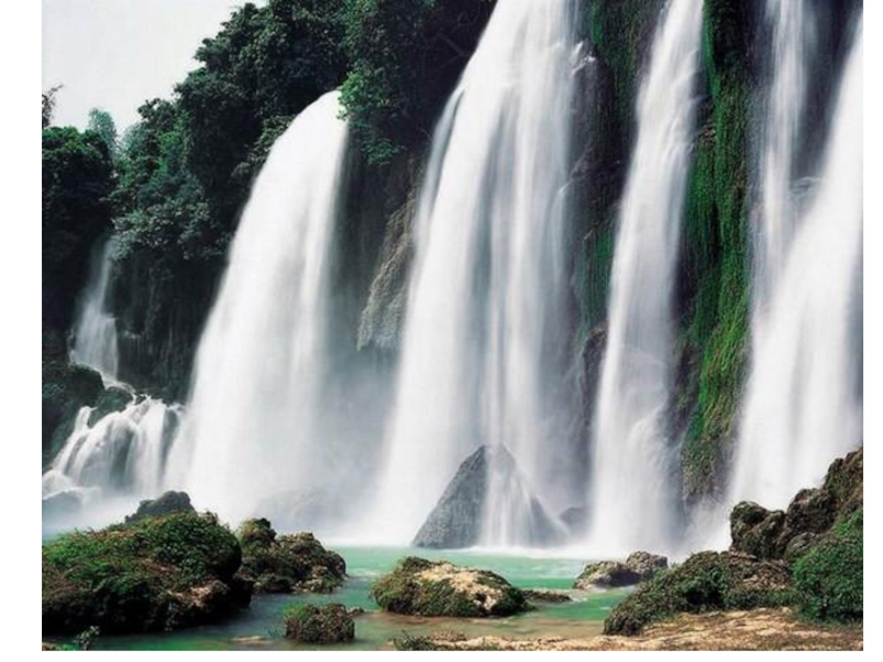 Двигающийся водопад. Водопад Кедунг Каянг Индонезия. Живые водопады. Живая природа водопады. Движущиеся водопады.