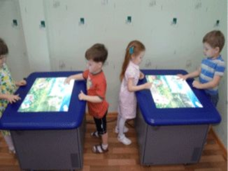 Икт игра старшая группа. Интерактивное оборудование для детского сада. Современный детский сад ИКТ. Интерактивное оборудование в ДОУ. Интерактивный стол для детского сада.