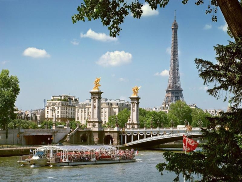 Paris is the river seine