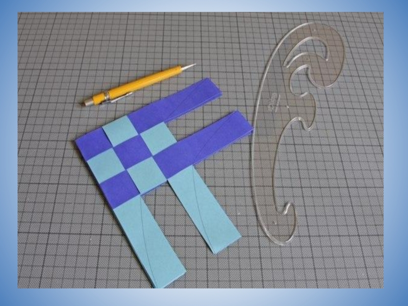 Плетеная открытка технология 4. Плетение из бумажных полосок. Плетение из бумажных полос. Плетение из полосок цветной бумаги. Плетеные из полос бумаги.
